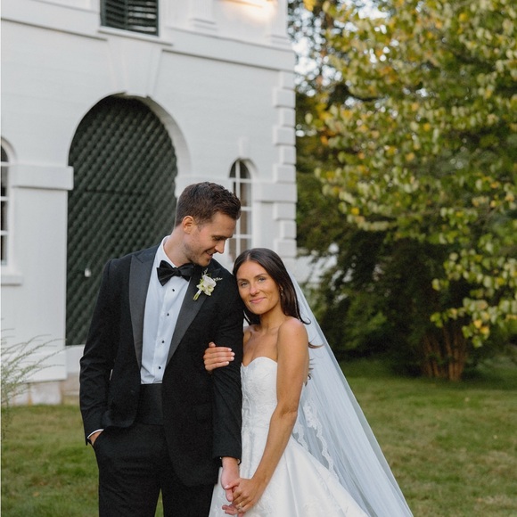 Meet your Posher, Liv - Picture 4 of 9